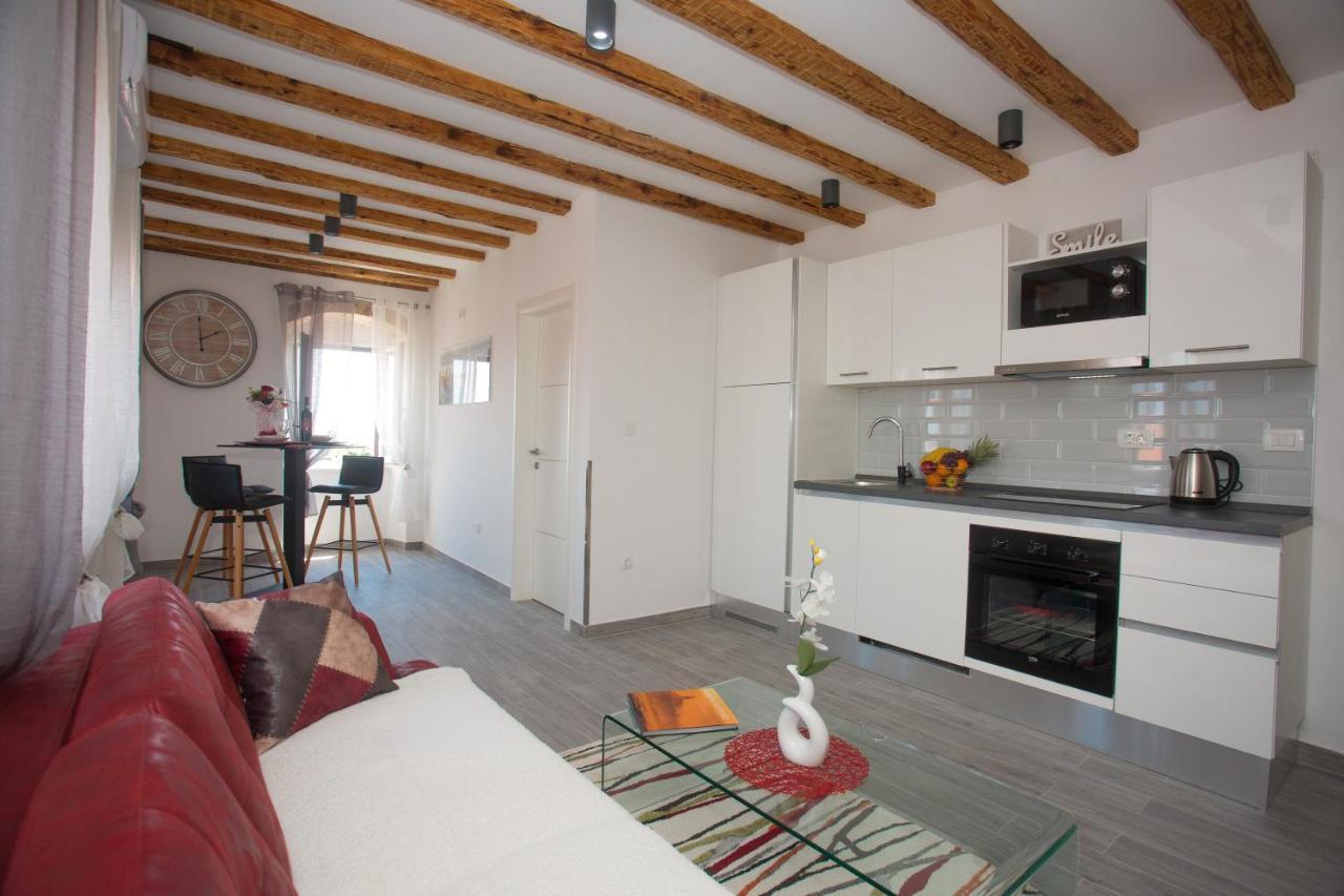 Apartments Angela With Old Town View Сплит Екстериор снимка